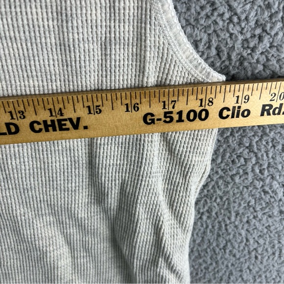 Victorias Secret Size M Vintage 80’s Gold Label Sleeveless Button Top Light Gray - Picture 7 of 12